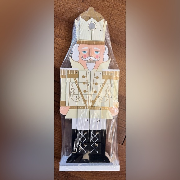 NWT free standing Christmas Xmas nutcracker advent calendar decor - Picture 1 of 6